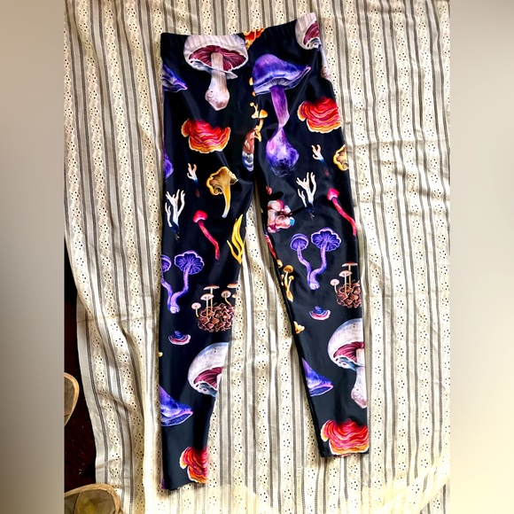Mushroom leggings - Picture 1 of 4